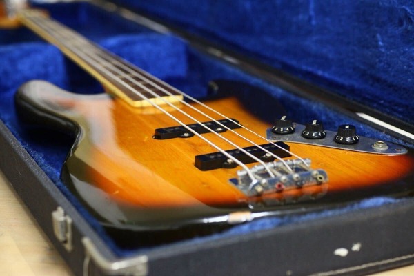 Fender USA Jazz Bass 1978̔