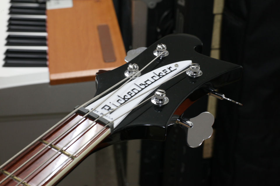 Rickenbacker̃x[Xڍ