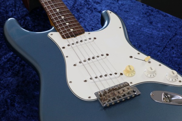 Fender Japan ST62̔